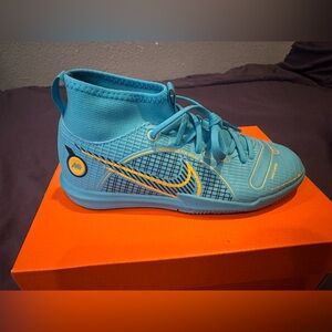 New - Kids Nike JR Superfly 8 Academy Indoor Soccer